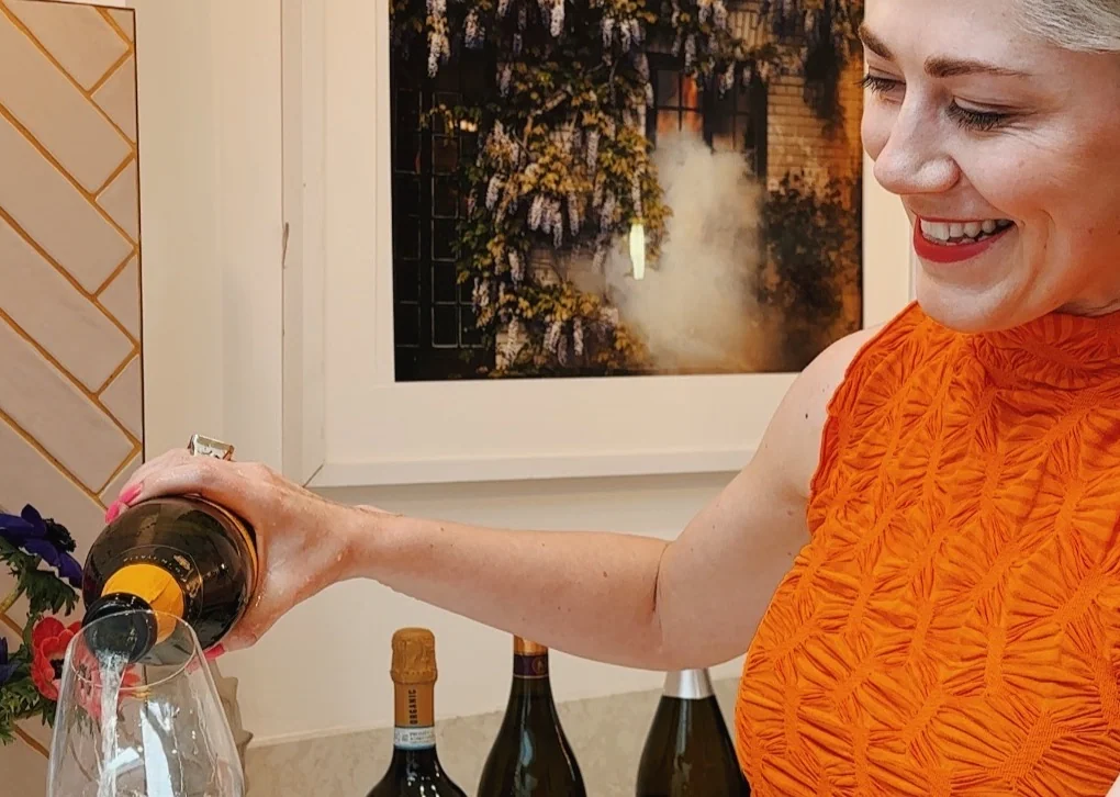 A how-to guide to opening a bottle of Prosecco