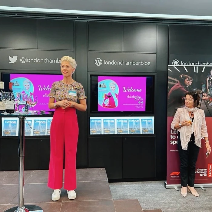 Elizabeth Hawthornthwaite speaking at an independent winemakers' tasting at London Chamber of Commerce and Industry