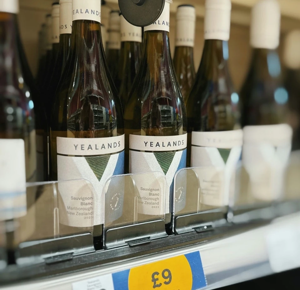 Yealands Sauvignon Blanc bottles on a Tesco shelf with a £9 Clubcard price