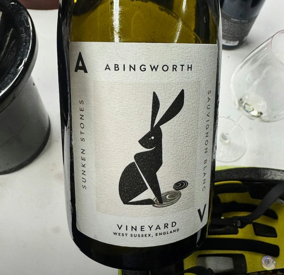 Abingworth Sunken Stones Sauvignon Blanc bottle from West Sussex