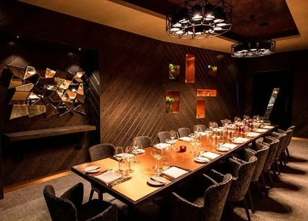 M Restaurants